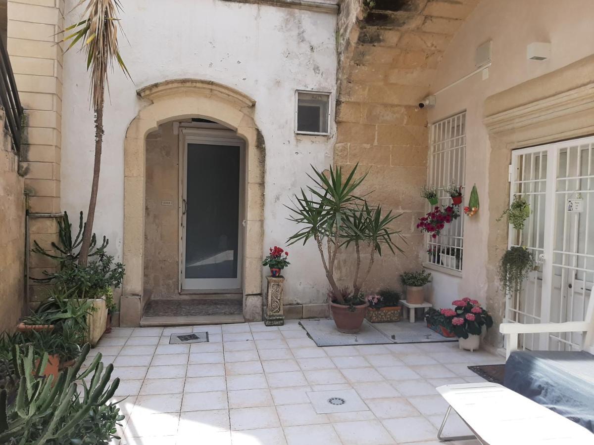 Apartamento Il Vico Lecce Exterior foto